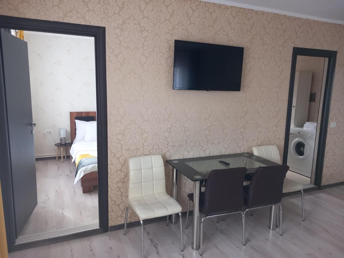 Vila Davison Târgu Jiu Екстериор снимка